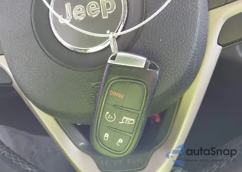 2014 Jeep Cherokee Limited из США, поврежденный, VIN 1C4PJMDSXEW300700